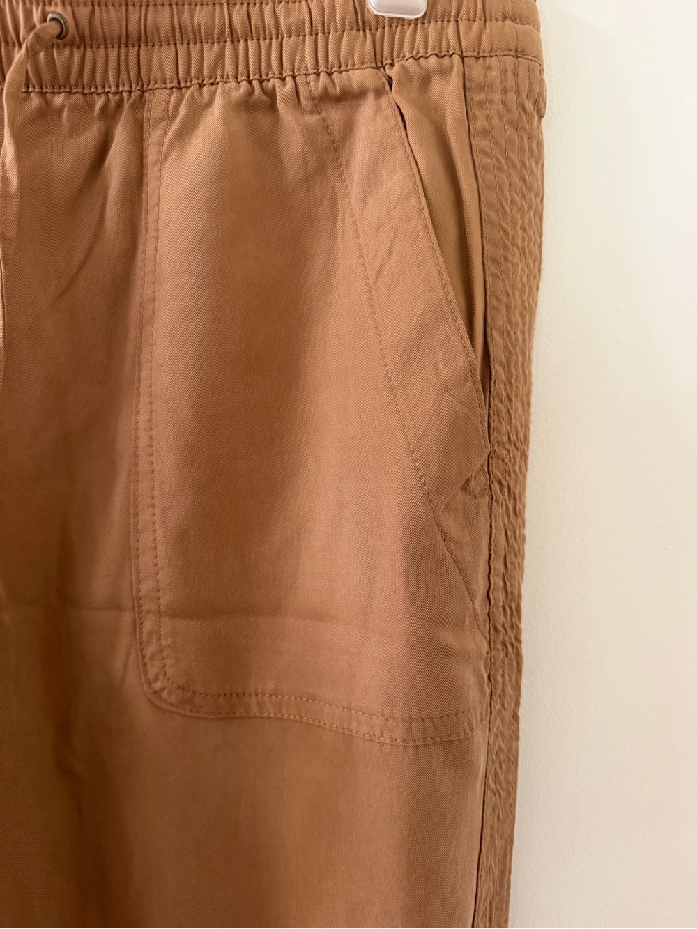 Banana Republic Men's Brown Drawstring Chinos - Picture 2 of 6